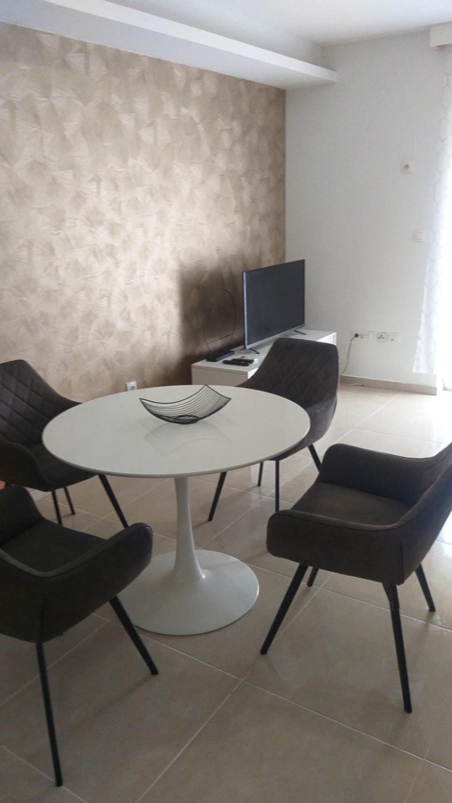 Apartment Brno Пула Екстериор снимка