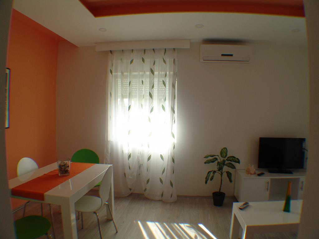 Apartment Brno Пула Екстериор снимка
