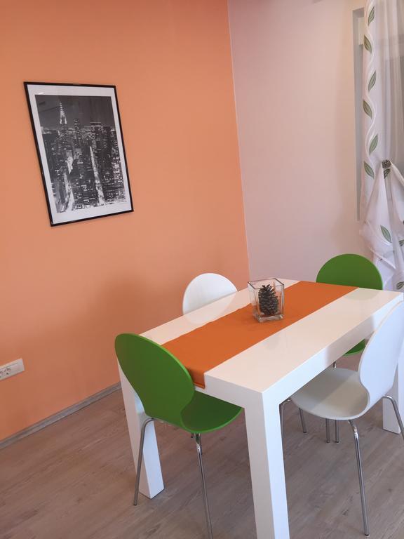 Apartment Brno Пула Екстериор снимка