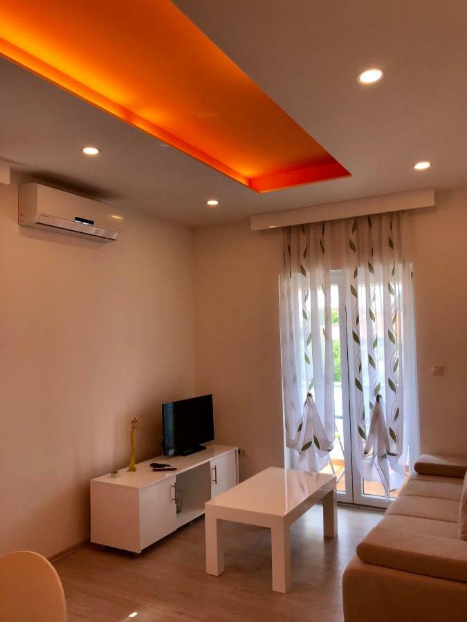 Apartment Brno Пула Екстериор снимка