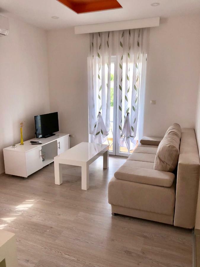 Apartment Brno Пула Екстериор снимка